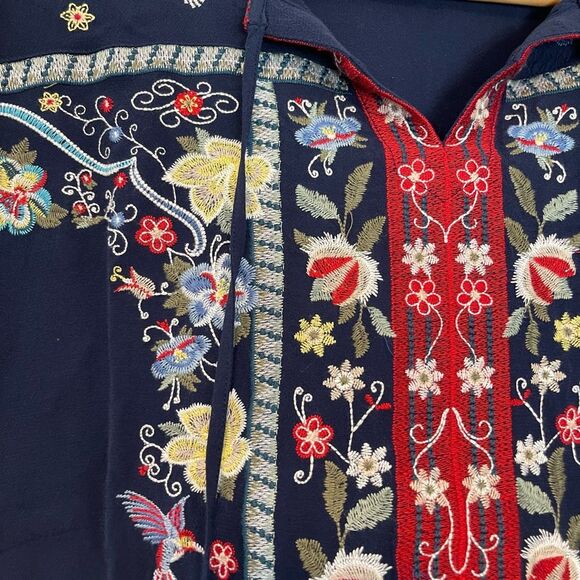 John Mark Embroidered Floral Blouse Size Small - Picture 4 of 12